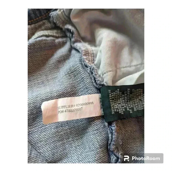 LRL Lauren Jeans Co. Women's Light Wash Cropped Boyfriend Fit Jeans, Size 16W - Picture 7 of 11